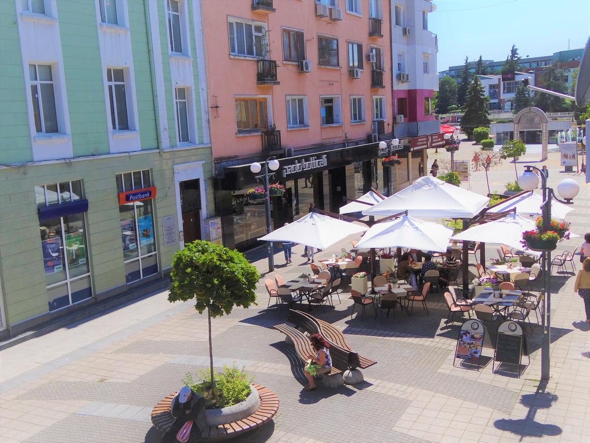 Hostel Compass Burgas Exterior foto